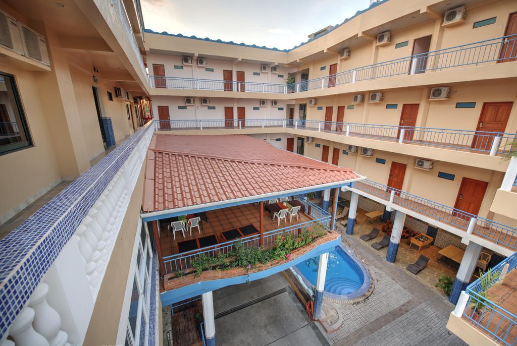 Hotel Puntarenas Beach Exteriör bild