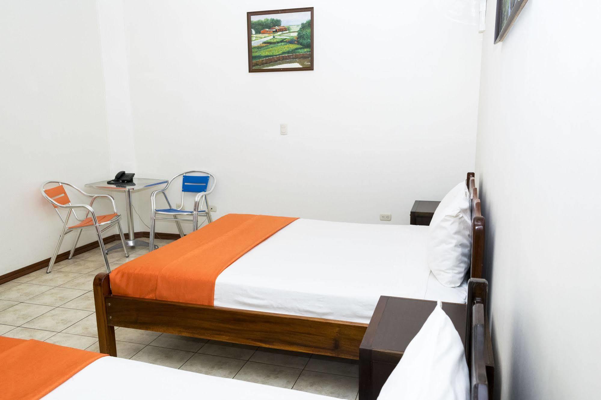 Hotel Puntarenas Beach Exteriör bild